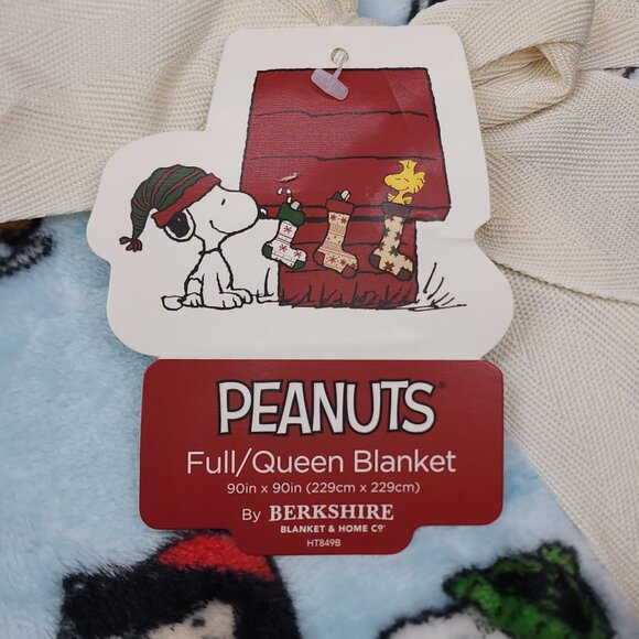 Peanuts Queen 90"x90" Plush Blanket Charlie Brown Snoopy Ice Skating Berkshire - Picture 8 of 9